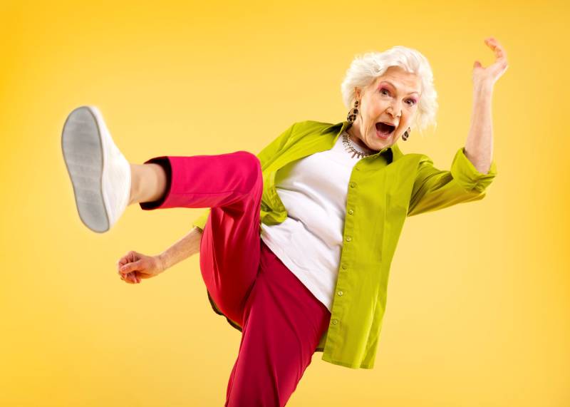 Comment une perte auditive peut provoquer des chutes ? Votre audioprothésiste AUDITION BELLECOUR à Lyon 2ème vous explique le lien de cause à effet entre 